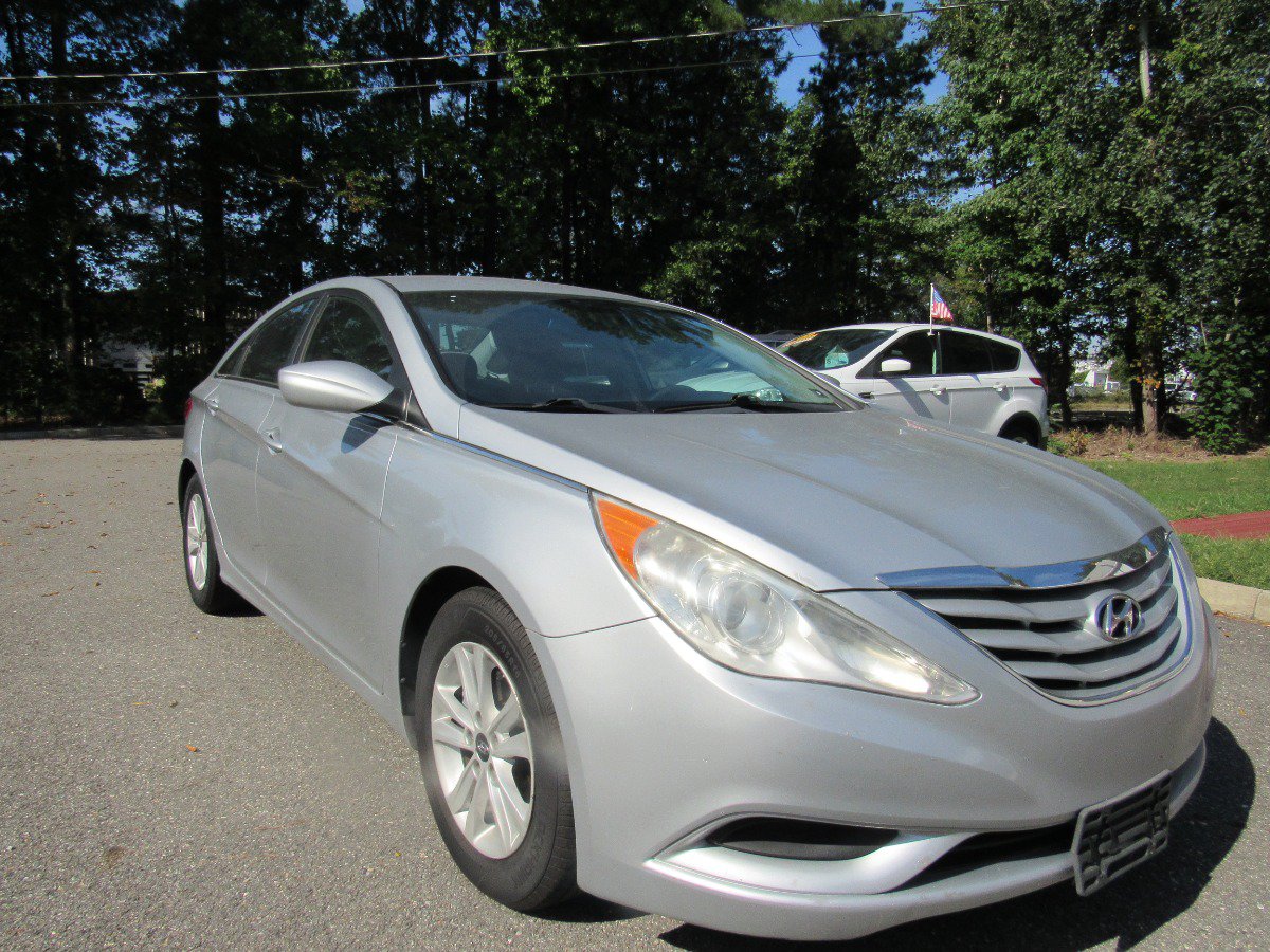 Used 2013 Hyundai Sonata GLS FWD image 1