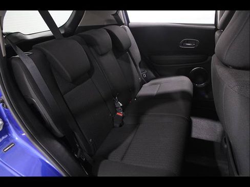 Used 2018 Honda HR-V EX image 16