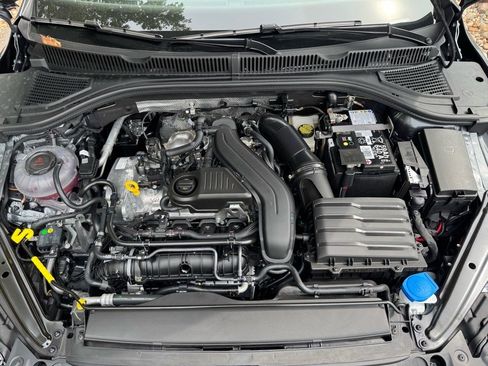 New 2025 Volkswagen Jetta SE image 10