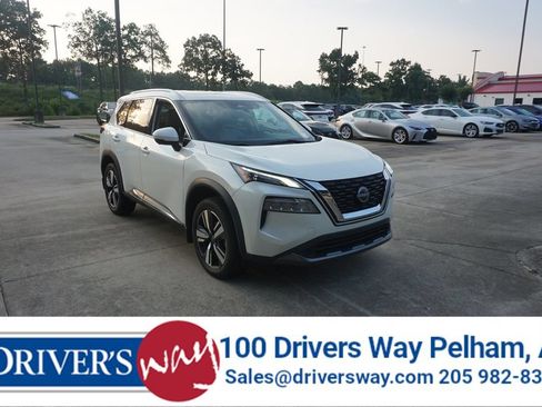 Used 2023 Nissan Rogue SL FWD image 1