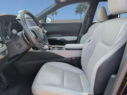 Used 2023 Lexus RX 350 Premium Plus w/ Cold Area Package FWD image 10