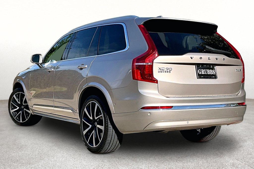 Certified 2023 Volvo XC90 B6 Plus w/ Protection Package Premier AWD/4WD image 16