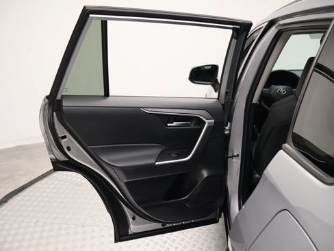 Used 2023 Toyota RAV4 XLE w/ Convenience Package FWD image 21