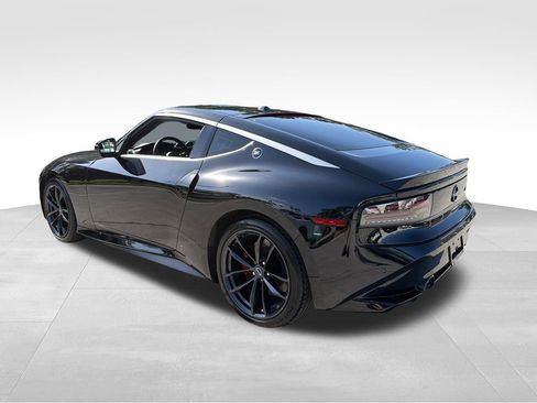 Used 2025 Nissan Z Performance w/ Floor Mat Package RWD image 5