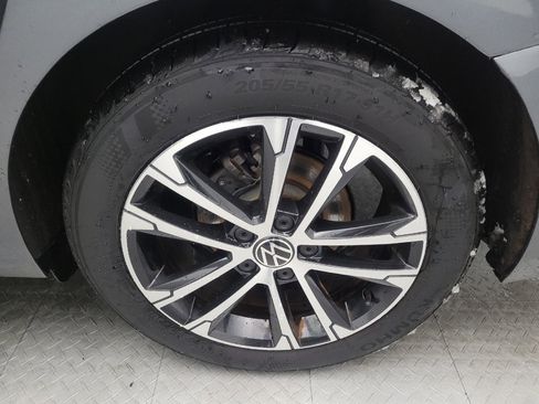 Used 2023 Volkswagen Jetta Sport image 31