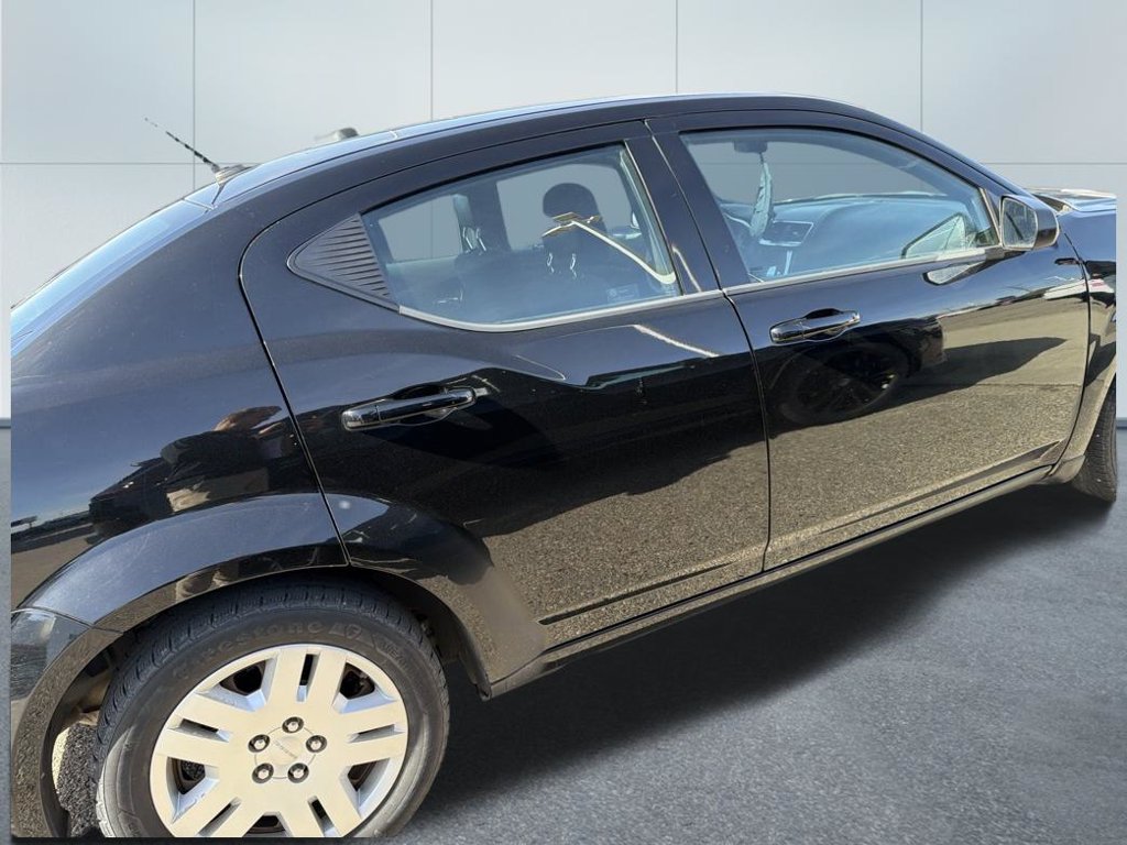 Used 2014 Dodge Avenger SE FWD image 11
