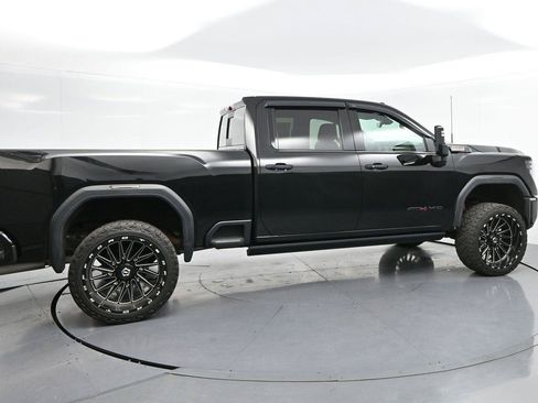 Used 2024 GMC Sierra 2500 AT4 w/ AT4 Premium Plus Package AWD/4WD image 8