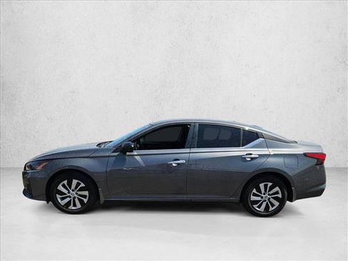 Certified 2025 Nissan Altima 2.5 S FWD image 7