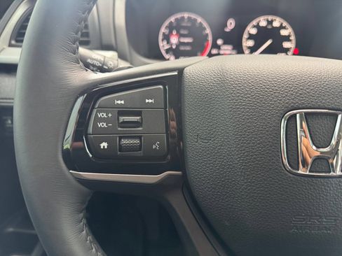 Used 2026 Honda Odyssey EX-L image 23