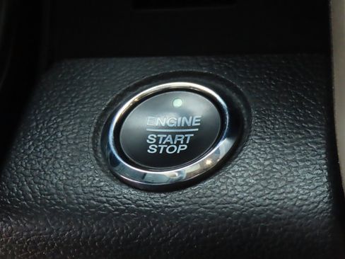 Used 2019 Ford F250 Lariat w/ Lariat Ultimate Package image 31