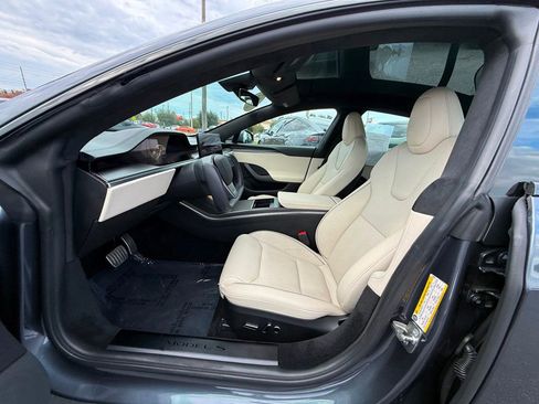 Used 2023 Tesla Model S Plaid image 11