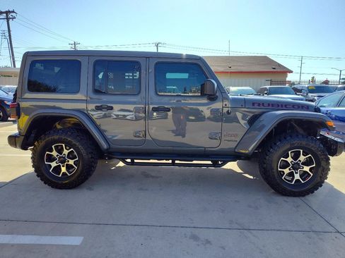 Used 2020 Jeep Wrangler Unlimited Rubicon AWD/4WD image 3