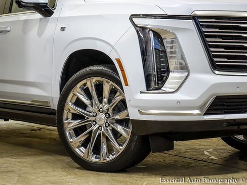 New 2026 Cadillac Escalade Platinum Luxury image 3