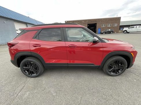 New 2026 Chevrolet TrailBlazer LT w/ Convenience Package AWD/4WD image 8