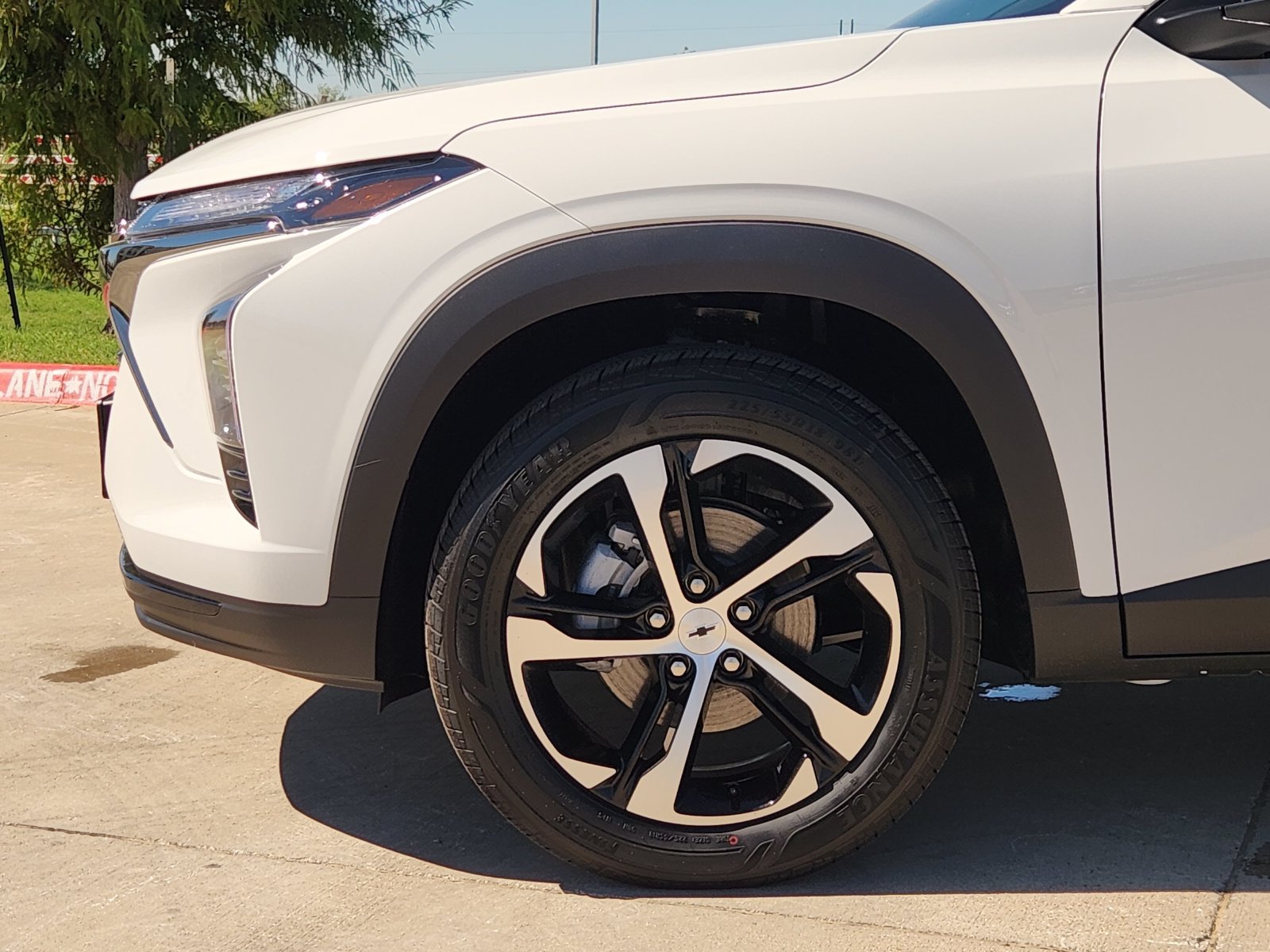New 2026 Chevrolet Trax RS w/ Driver Confidence Package FWD image 8
