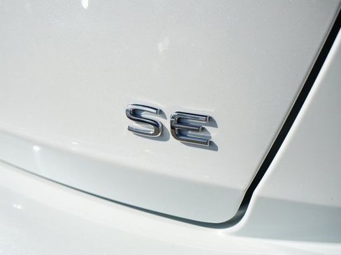 Used 2023 Volkswagen Jetta SE image 12