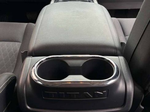 Used 2019 Nissan Titan SV w/ SV Convenience Package AWD/4WD image 23