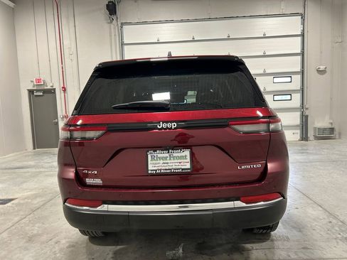 Used 2022 Jeep Grand Cherokee Limited image 7