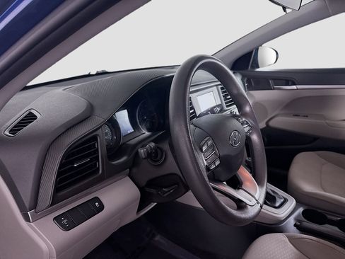 Used 2019 Hyundai Elantra SE image 22