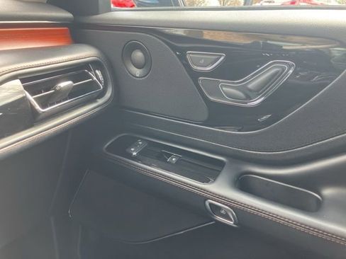 Used 2022 Lincoln Aviator Grand Touring AWD/4WD image 19