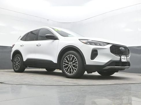 Used 2023 Ford Escape Active w/ Tech Pack #1 AWD/4WD image 36