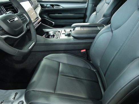 New 2026 Jeep Grand Wagoneer Limited image 5