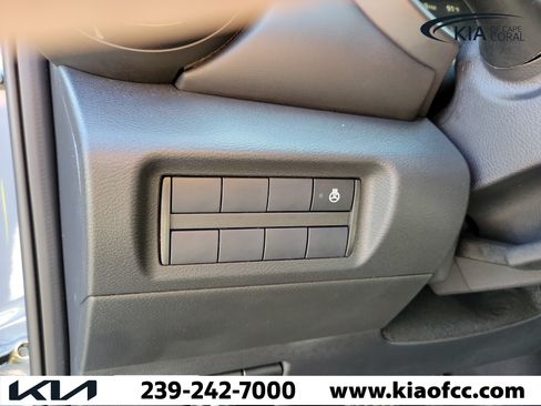 Used 2024 Nissan Kicks SR w/ SR Premium Package FWD image 22