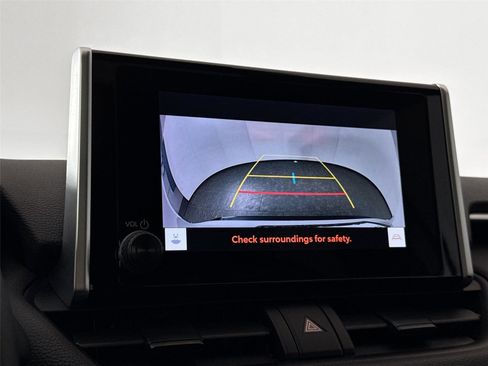 Certified 2023 Toyota RAV4 SE w/ Convenience Package image 33