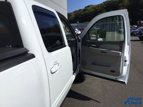 Used 2008 GMC Sierra 3500 SLT image 28