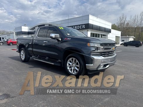 Used 2019 Chevrolet Silverado 1500 LTZ w/ LTZ Plus Package AWD/4WD image 1