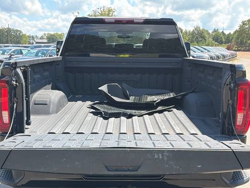 Used 2023 GMC Sierra 2500 AT4 w/ Gooseneck/5TH Wheel Package AWD/4WD image 18