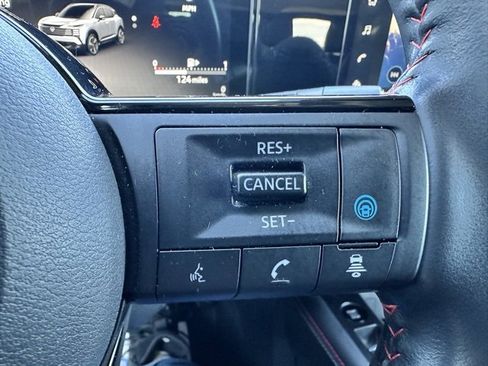 Used 2025 Nissan Kicks SR w/ SR Premium Package image 22