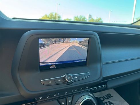 Used 2020 Chevrolet Camaro LT image 21