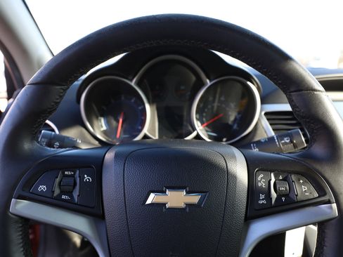 Used 2012 Chevrolet Cruze LT image 19