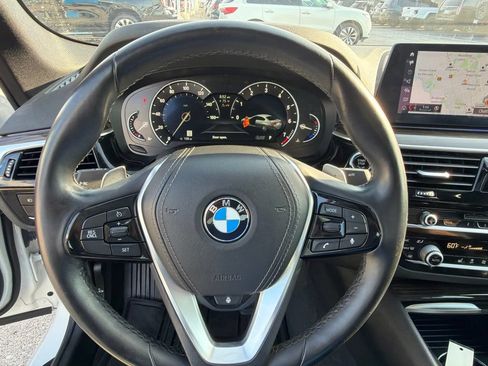Used 2018 BMW 530i xDrive w/ Premium Package AWD/4WD image 23
