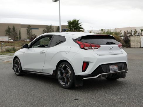 Used 2020 Hyundai Veloster Turbo image 6