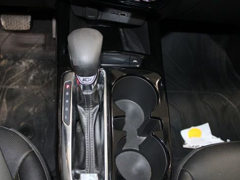 Used 2024 Chevrolet Trax ACTIV w/ Sunroof Package FWD image 27