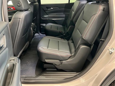 New 2026 Chevrolet Traverse Z71 w/ Enhanced Driving Package AWD/4WD image 22