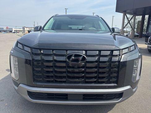 Used 2023 Hyundai Palisade Limited image 2