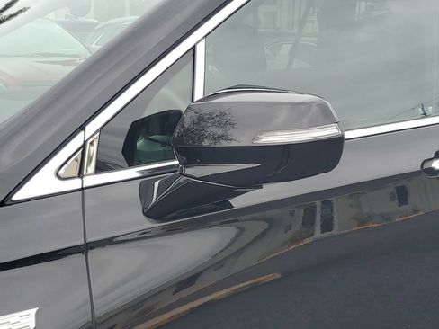 Used 2021 Cadillac XT6 Premium Luxury image 12