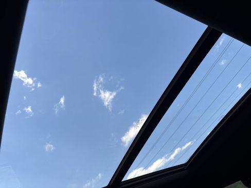 Certified 2024 Chevrolet Tahoe High Country image 24