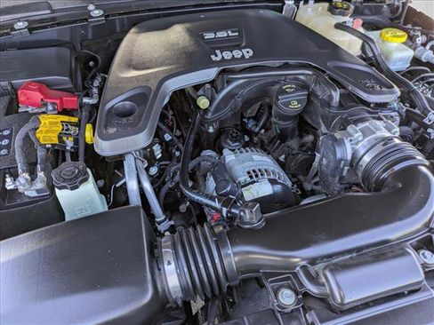 Used 2021 Jeep Wrangler Unlimited Sahara image 22