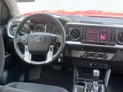 Used 2020 Toyota Tacoma SR5 image 21