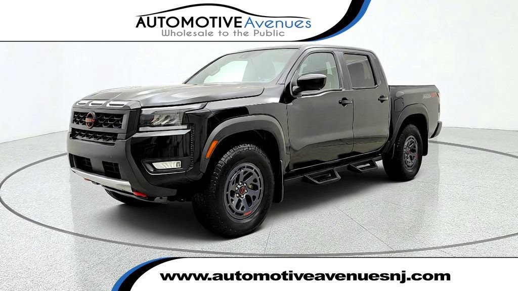 Used 2026 Nissan Frontier PRO-4X w/ Pro-4x Convenience Package AWD/4WD image 1