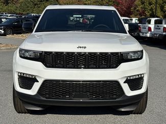 New 2025 Jeep Grand Cherokee Limited w/ Black Appearance Package video 2