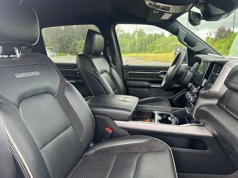 Used 2024 RAM 1500 Laramie AWD/4WD image 10