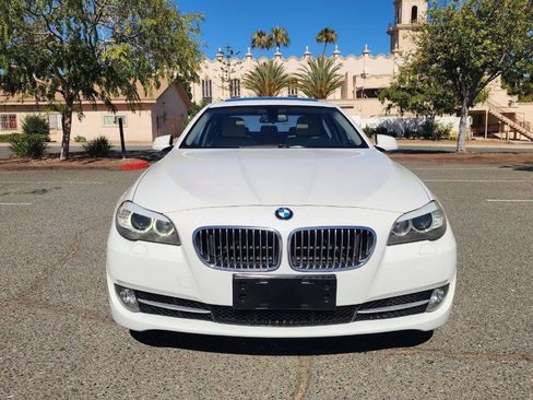 Used 2013 BMW 528i Sedan RWD image 9