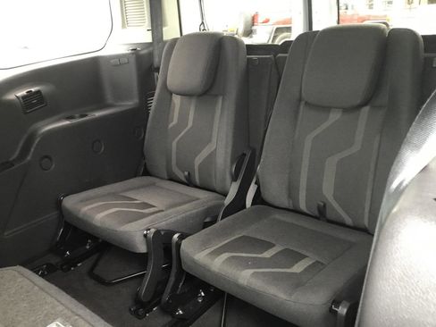 Used 2018 Ford Transit Connect XLT image 21