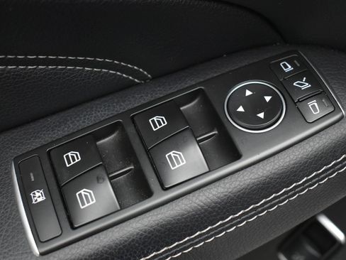 Used 2015 Mercedes-Benz ML 350 4MATIC image 11