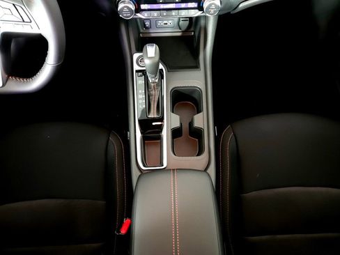 New 2025 Nissan Sentra SR image 17